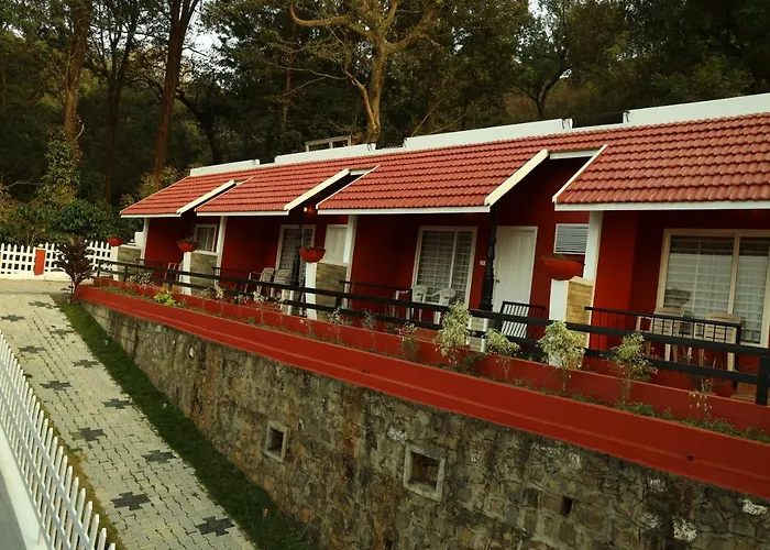 Velu\'S Resort